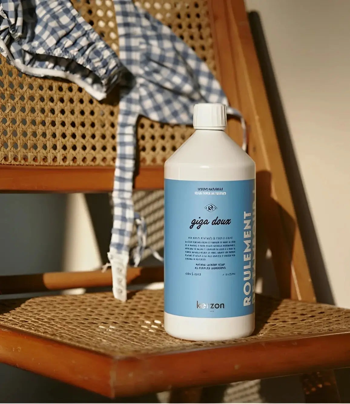 Bouteille blanche Lessive Giga Doux 1L pour linge délicat parfum