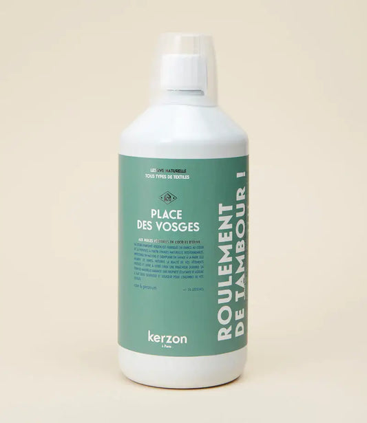 Bouteille blanche de lessive naturelle Place des Vosges 1L à label turquoise