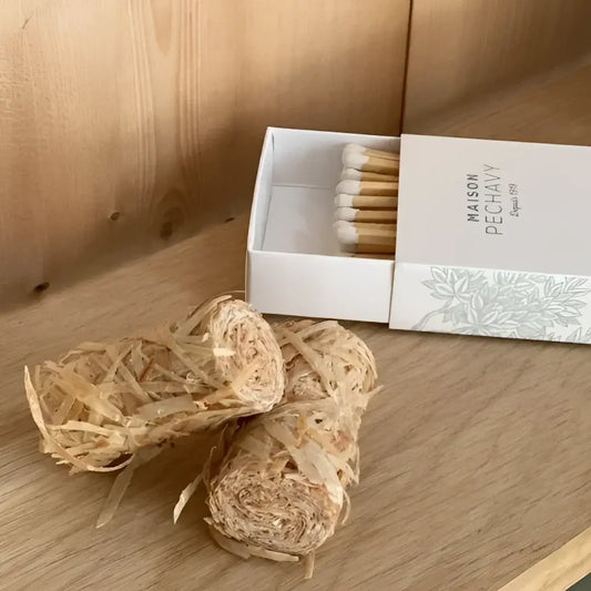 Deux bottes de copeaux de bois celadon pour allumettes réside en décoration intérieure