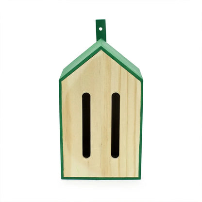 Maison à papillons en bois vert pour biodiversité locale