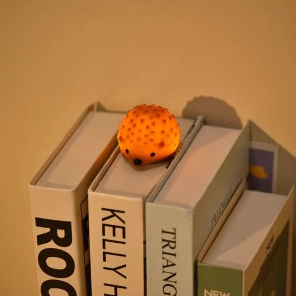 Mini veilleuse hérisson rechargeable orange glow avec yeux noirs