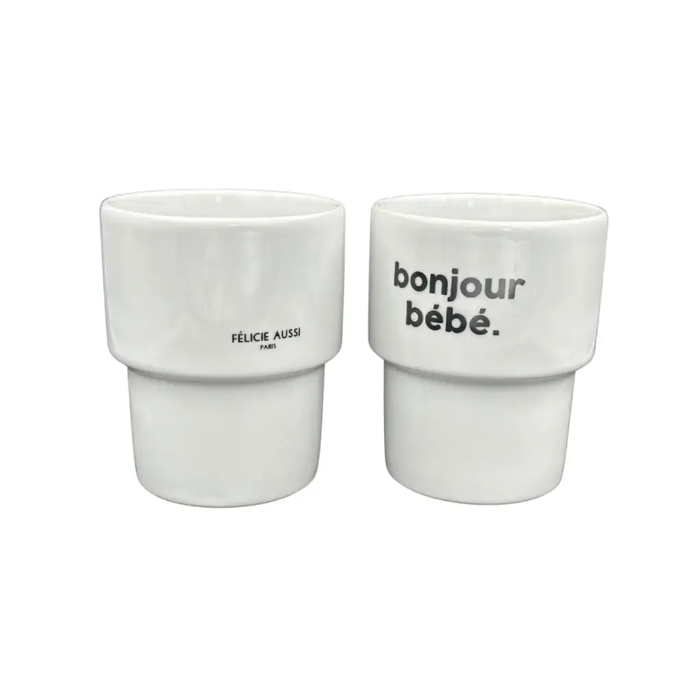 Deux tasses en céramique blanche pour mug bonjour bébé, bonne humeur en routine quotidienne