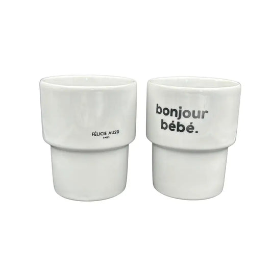 Deux tasses en céramique blanche pour mug bonjour bébé, bonne humeur en routine quotidienne