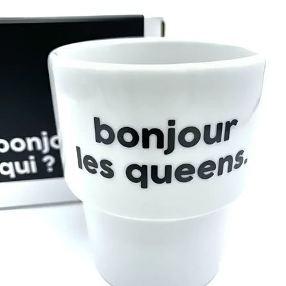 Tasse bonjour les queens en céramique blanche, design unique alliant style