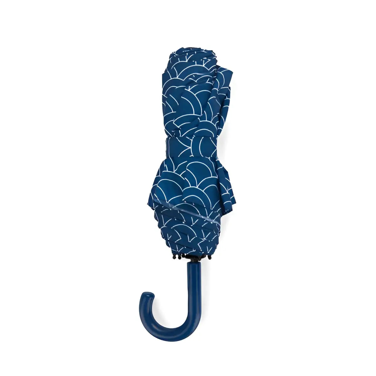 Parapluie koi bleu avec motifs vagues et détails soignés culture japonaise
