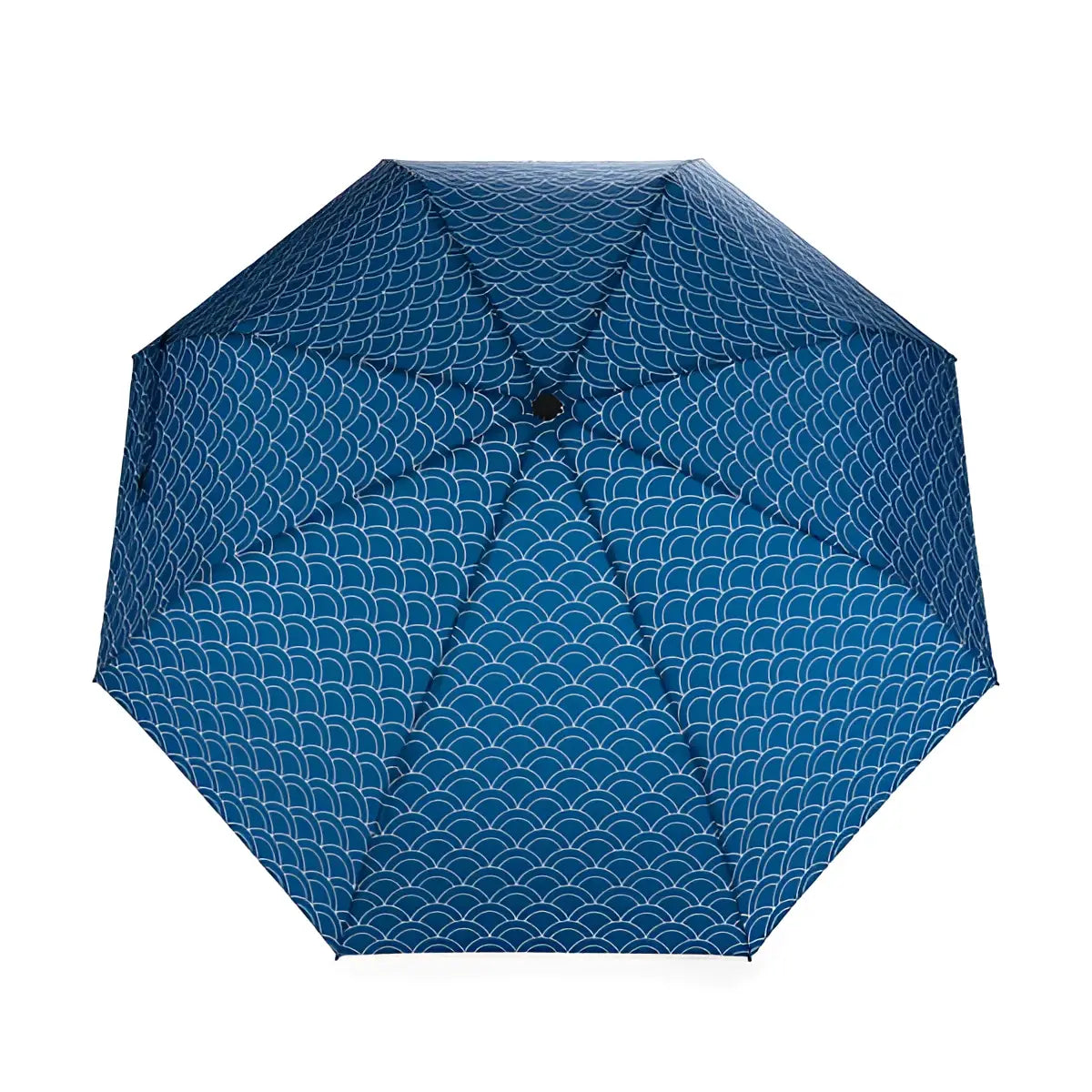 Parapluie koi bleu marine avec motifs coquilles blanches et détails soignés