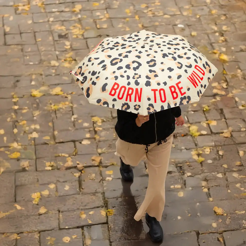 Parapluie léopard Born to be wild crème avec message born et motif léopard