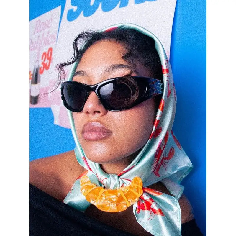 Pince à cheveux croissant