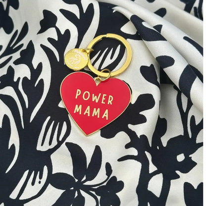 Porte-clé Power Mama en métal doré émaillé avec cœur rouge pour femmes exceptionnelles
