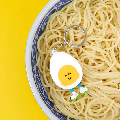 Porte-clés design Ramen Eggo, œuf joyeux jaune et blanc, culture japonaise
