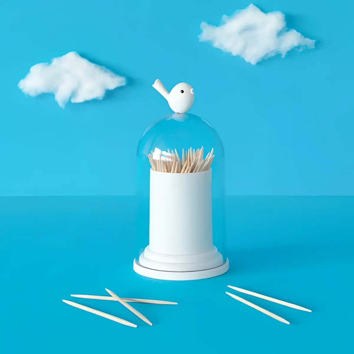 Porte cure-dents Birdies en céramique blanche avec dôme en verre et oiseau original