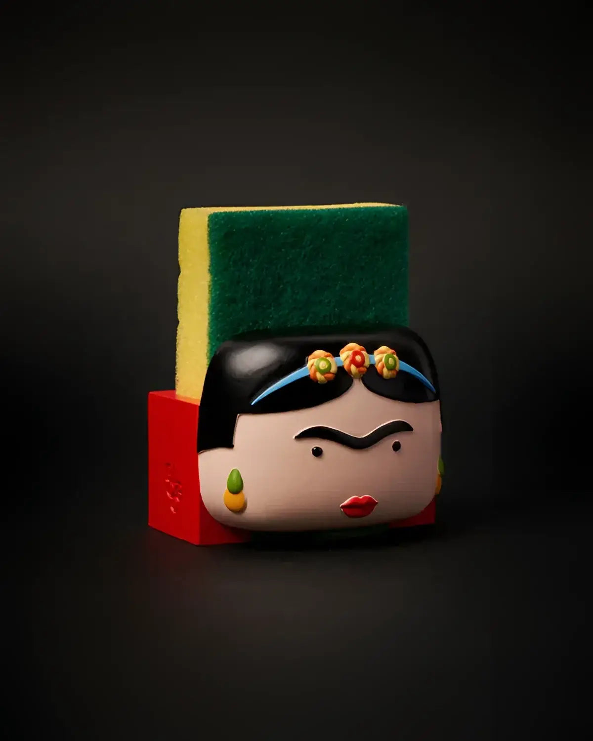 Porte-éponge Frida Kahlo revisité avec dimension artistique et pratique
