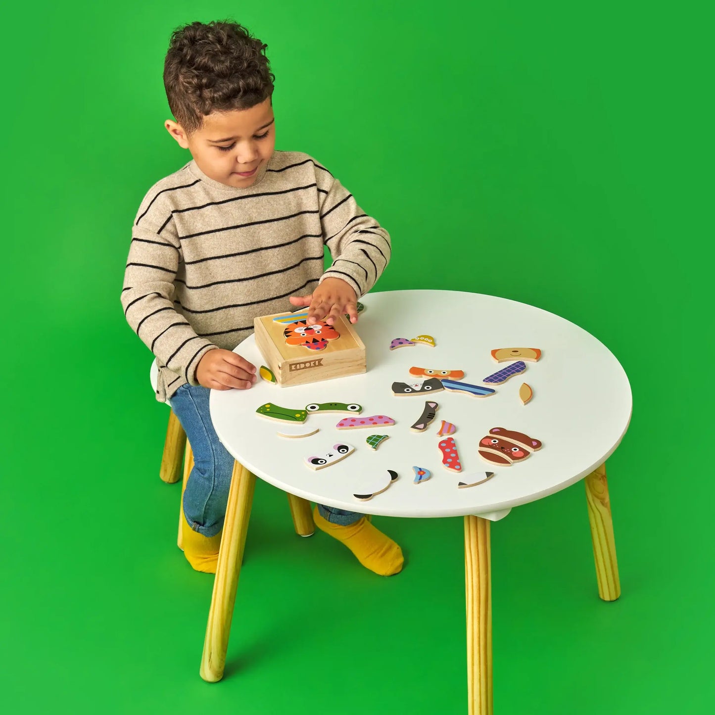 Boîte puzzle en bois animal mix avec pièces colorées pour motricité fine