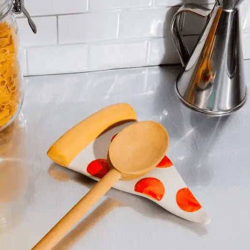 Repose-cuillère original en forme de tranche de pizza blanche avec pois orange, facile à nettoyer, idée cadeau sympa