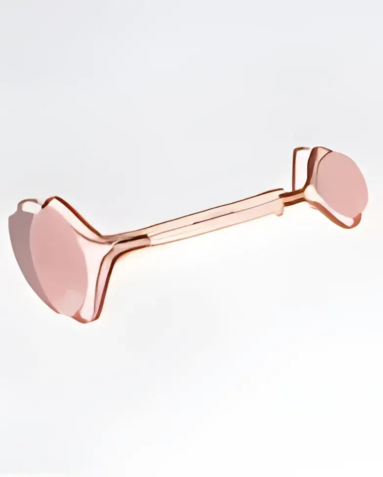 Roller quartz rose en or rose pour circulation sanguine et teint plus