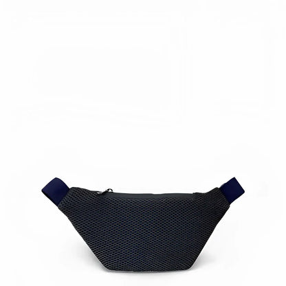 Sac banane Red Poppy Bee en maille noire avec sangles bleu marine recyclées