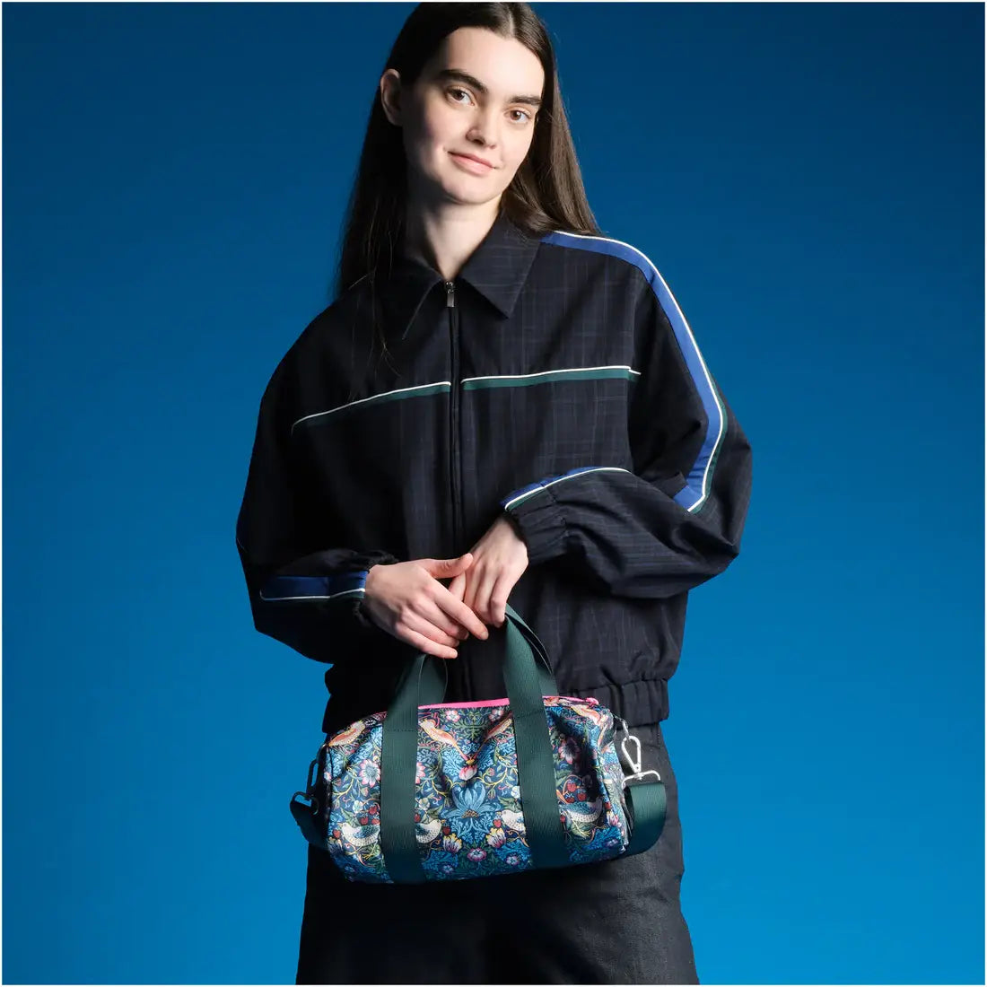 Femme en sac week-end medium William Morris en matériaux recyclés