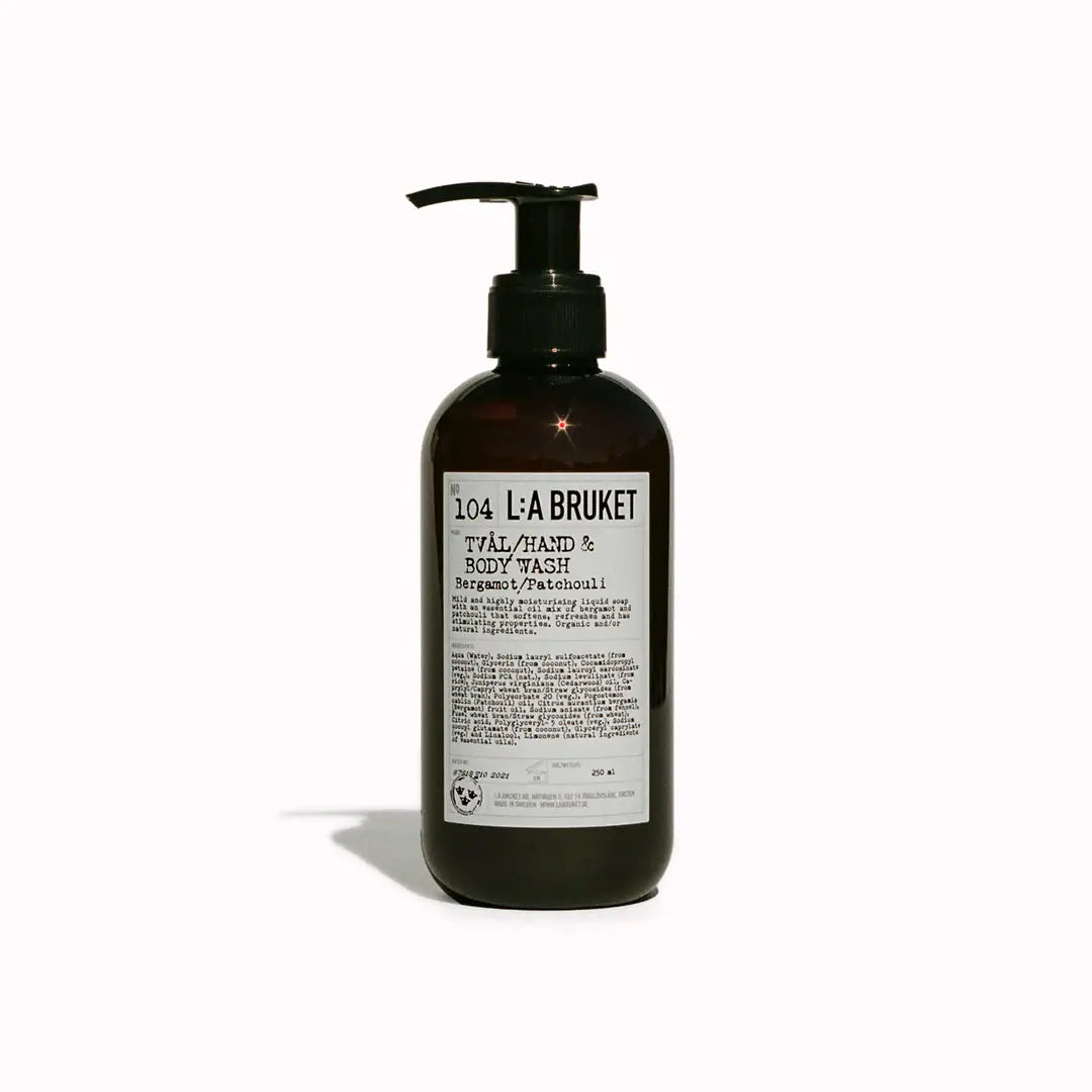 Bouteille en verre ambré foncé avec pompe noire, savon main corps liquide bergamotte 240mL