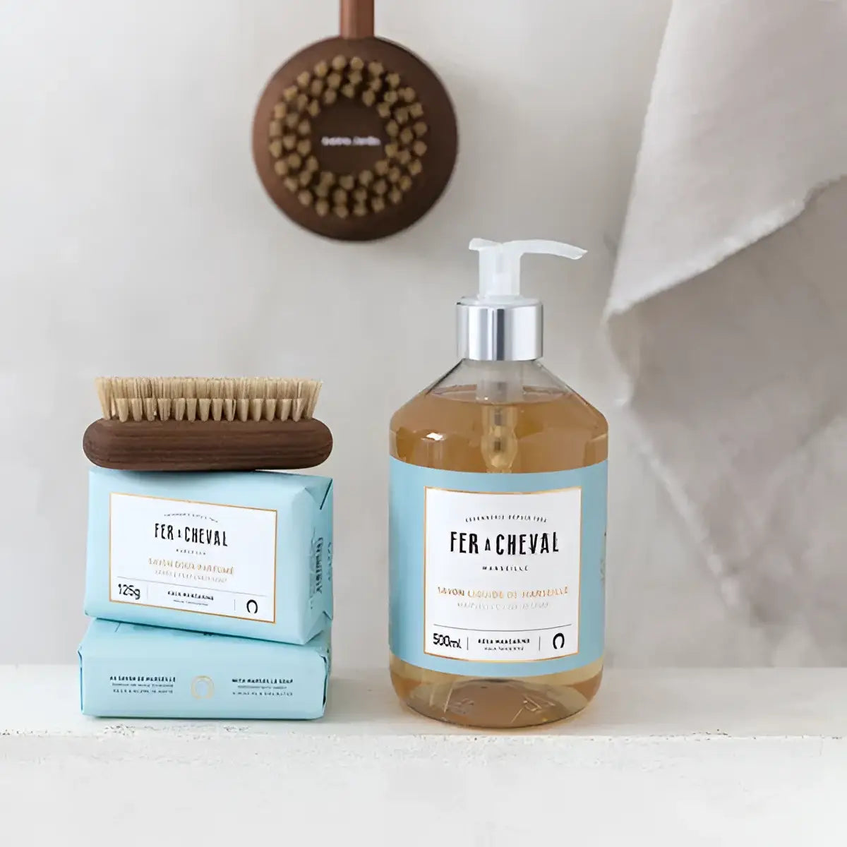 Savon solide mains au mandarin, avec brosse et ingrédients naturels