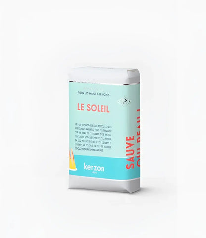 Savon solide surgras Kerzon au parfum solaire, 100g, emballage bleu et blanc