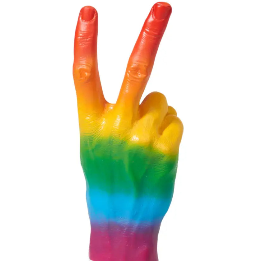Objet décoratif sculpture main peace rainbow, bougie main peace colorée arc-en-ciel