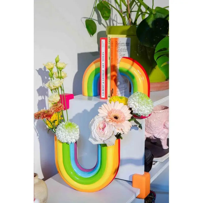 Vase en U arc-en-ciel Serres Livres avec fleurs fraîches, idée cadeau pratique