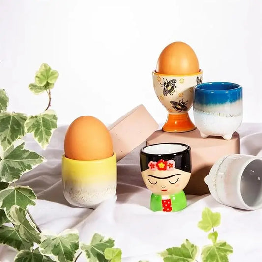 Set de 2 coquetiers Frida Kahlo avec touche artistique et design coloré artisanale