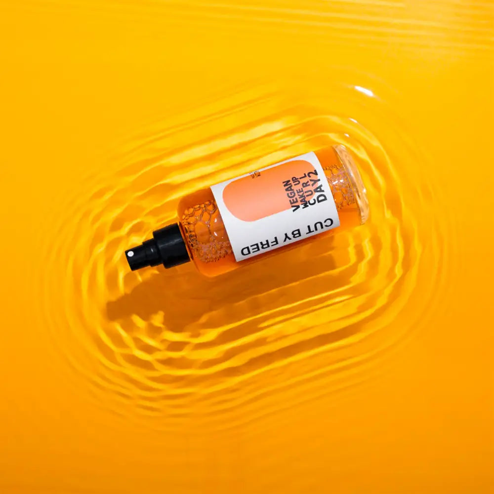 Spray hydratant fleur d’oranger pour cheveux texturés Wake Up Curl Day 2