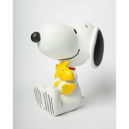 Statue Snoopy et Woodstock 25cm, design intemporel en plastique lisse blanc
