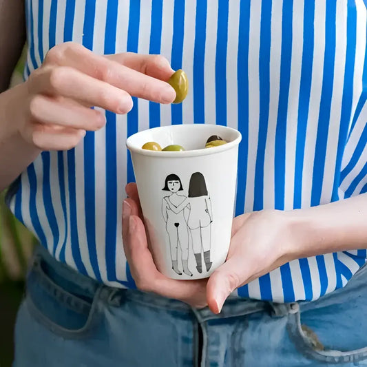 Tasse 4 boobies avec pause café, céramique blanche, dessin femmes et olives