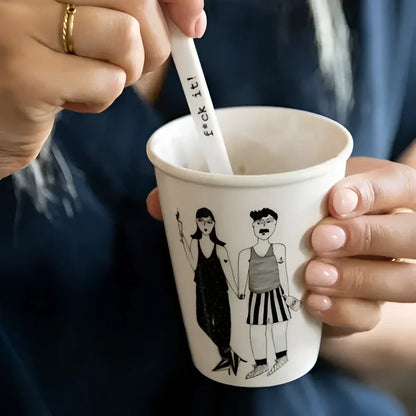 Tasse Apéro Couple : mug blanc céramique avec duo humoristique et cuillère f*ck it !