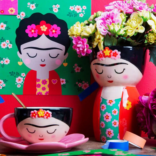 Vase Frida Kahlo coloré et inspiré, format idéal pour déco bohème et artistique