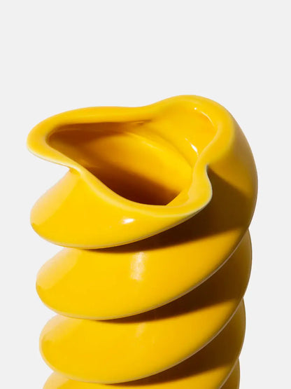 Vase Fusilli : vase spirale jaune brillant, objet décoratif ambiance chaleureux