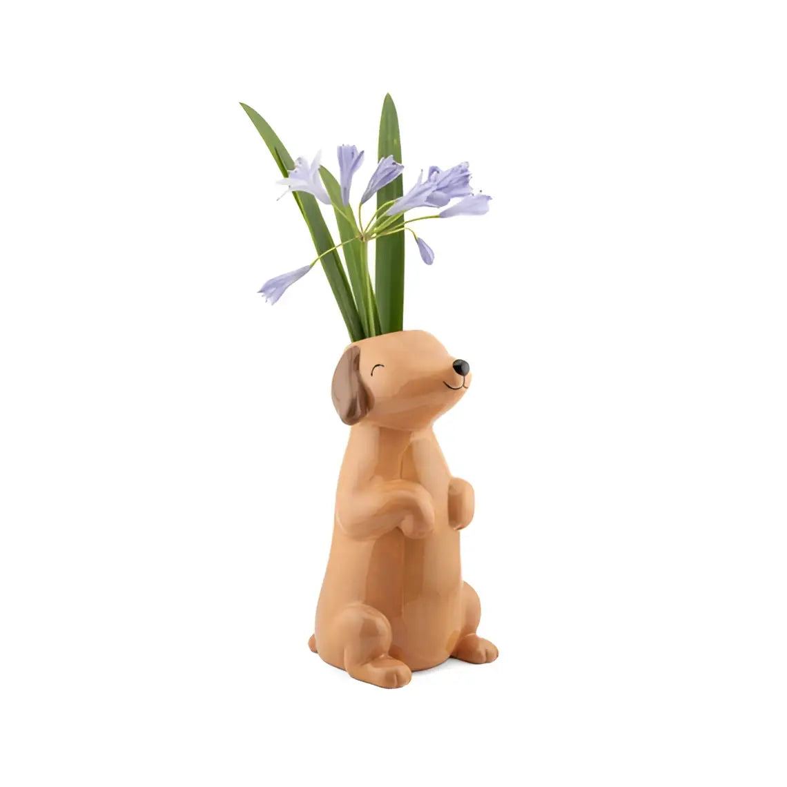 Vase Teckel en céramique tan, silhouette allongée avec composition florale violette