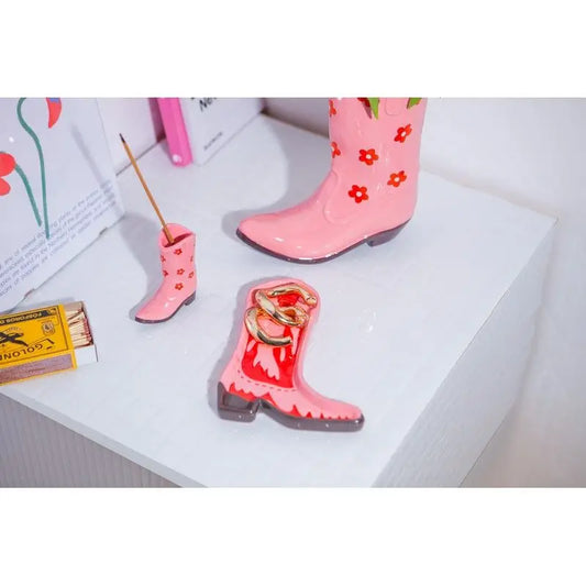 Plateau à bibelots Rodeo en forme de botte rose far west, déco décalée